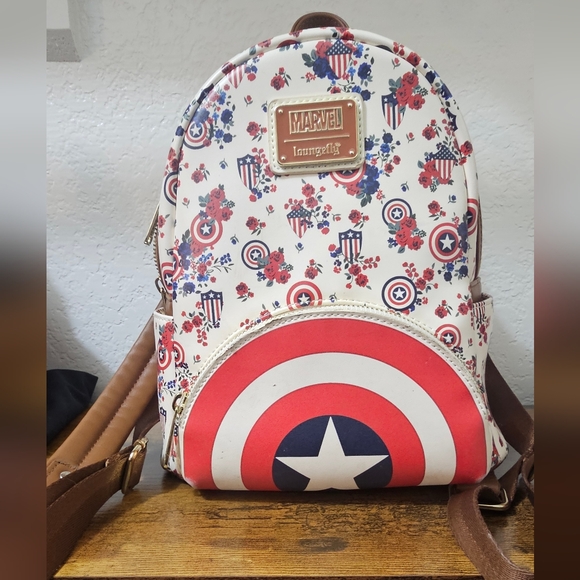 Captain america loungefly - Picture 3 of 3